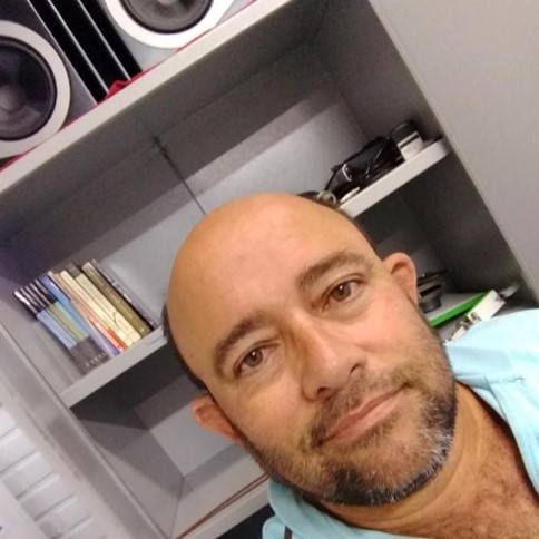 Nairon